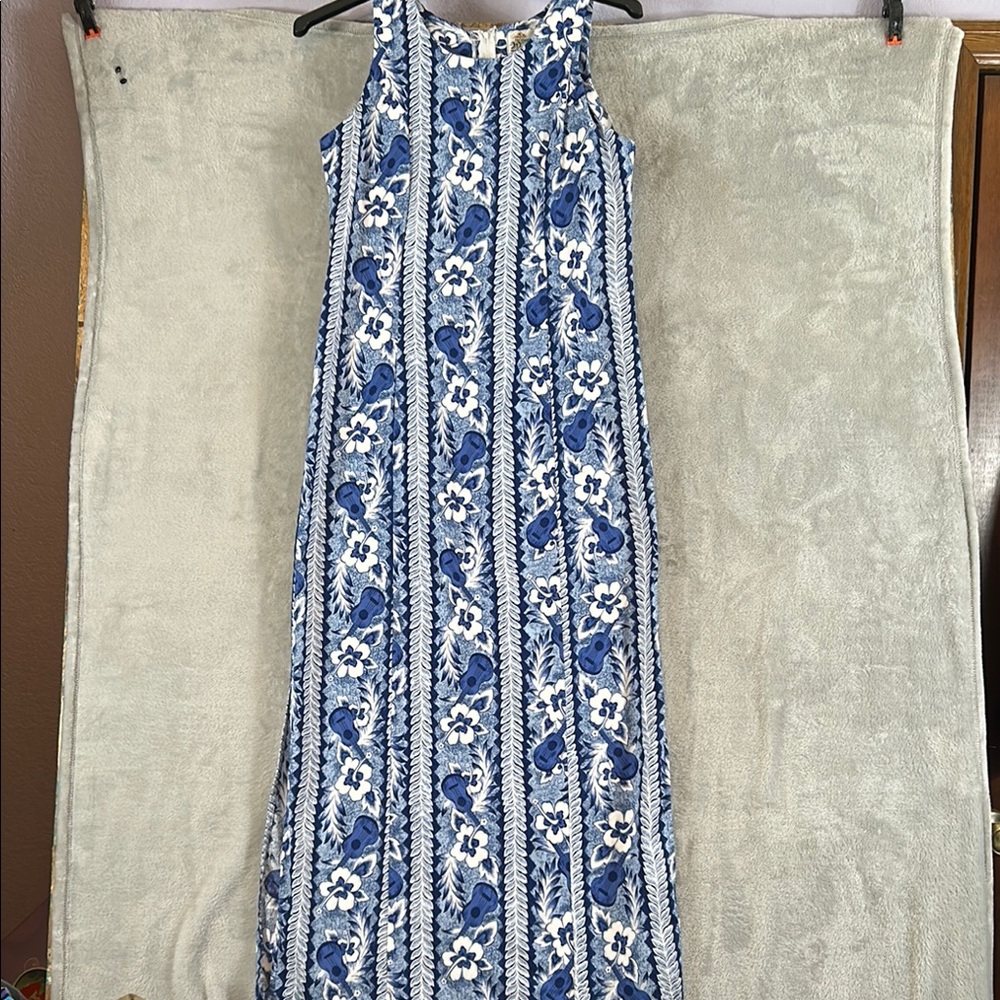 Vintage Winnie fashions made in Hawaii sleeveless floral print maxi dress size M